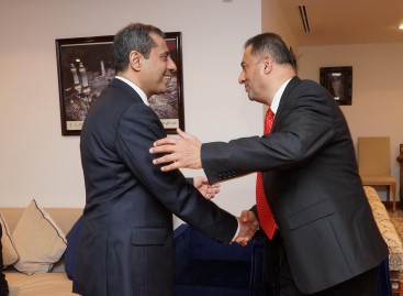 Înmânarea Diplomei de Onoare E. S. Dl. Ambasador Abdul Rahman Al RASSI